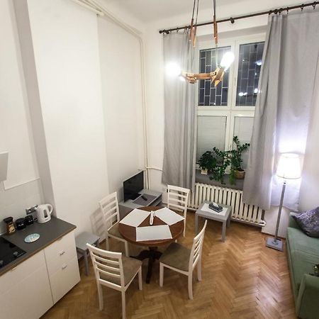 Apartamenty Varsovie Zelazna Exterior foto