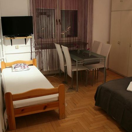 Apartamenty Varsovie Zelazna Exterior foto