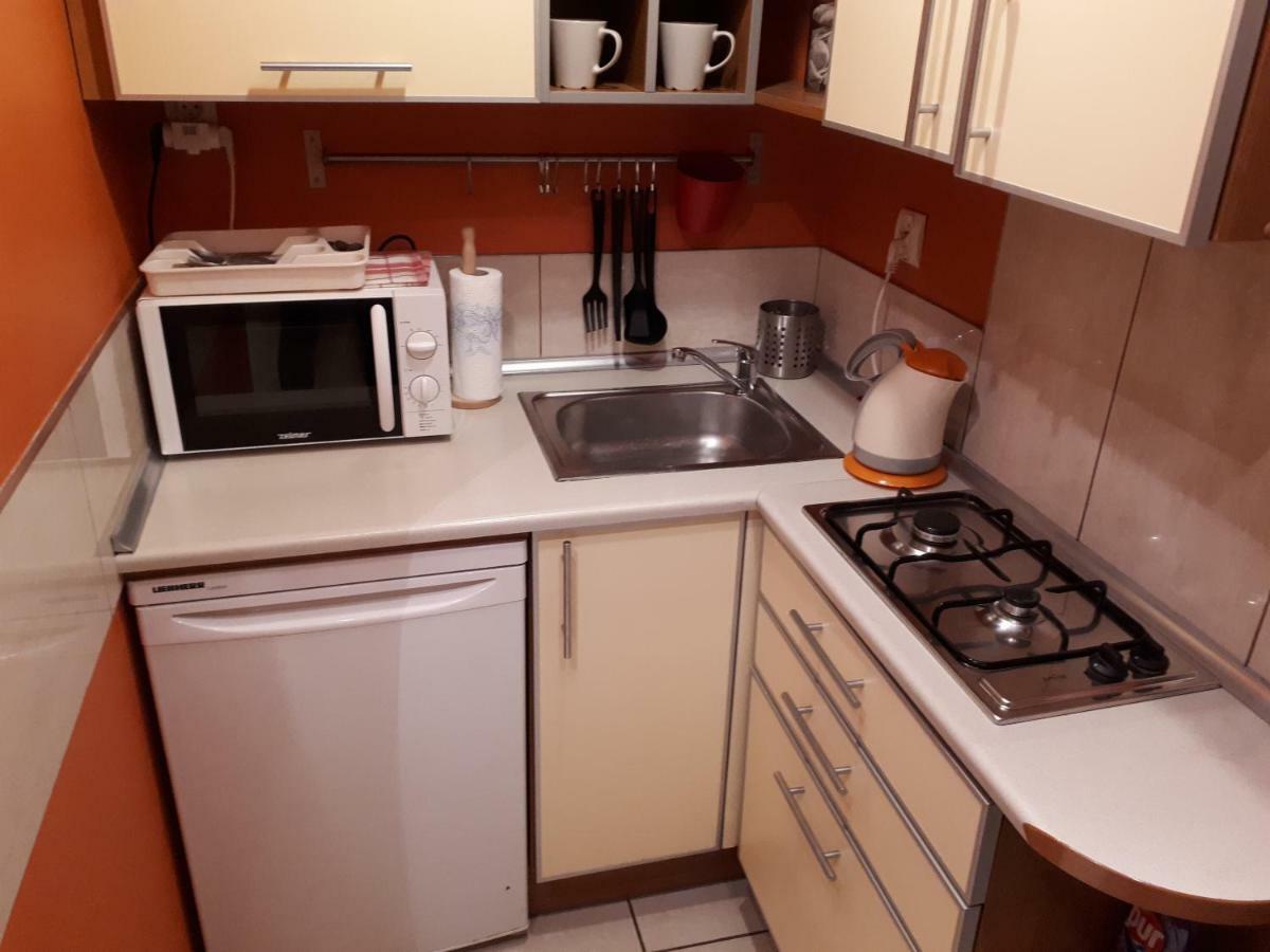 Apartamenty Varsovie Zelazna Exterior foto