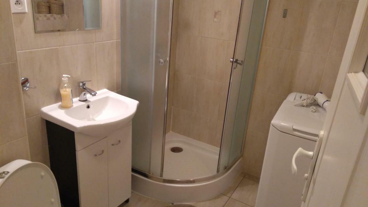 Apartamenty Varsovie Zelazna Exterior foto