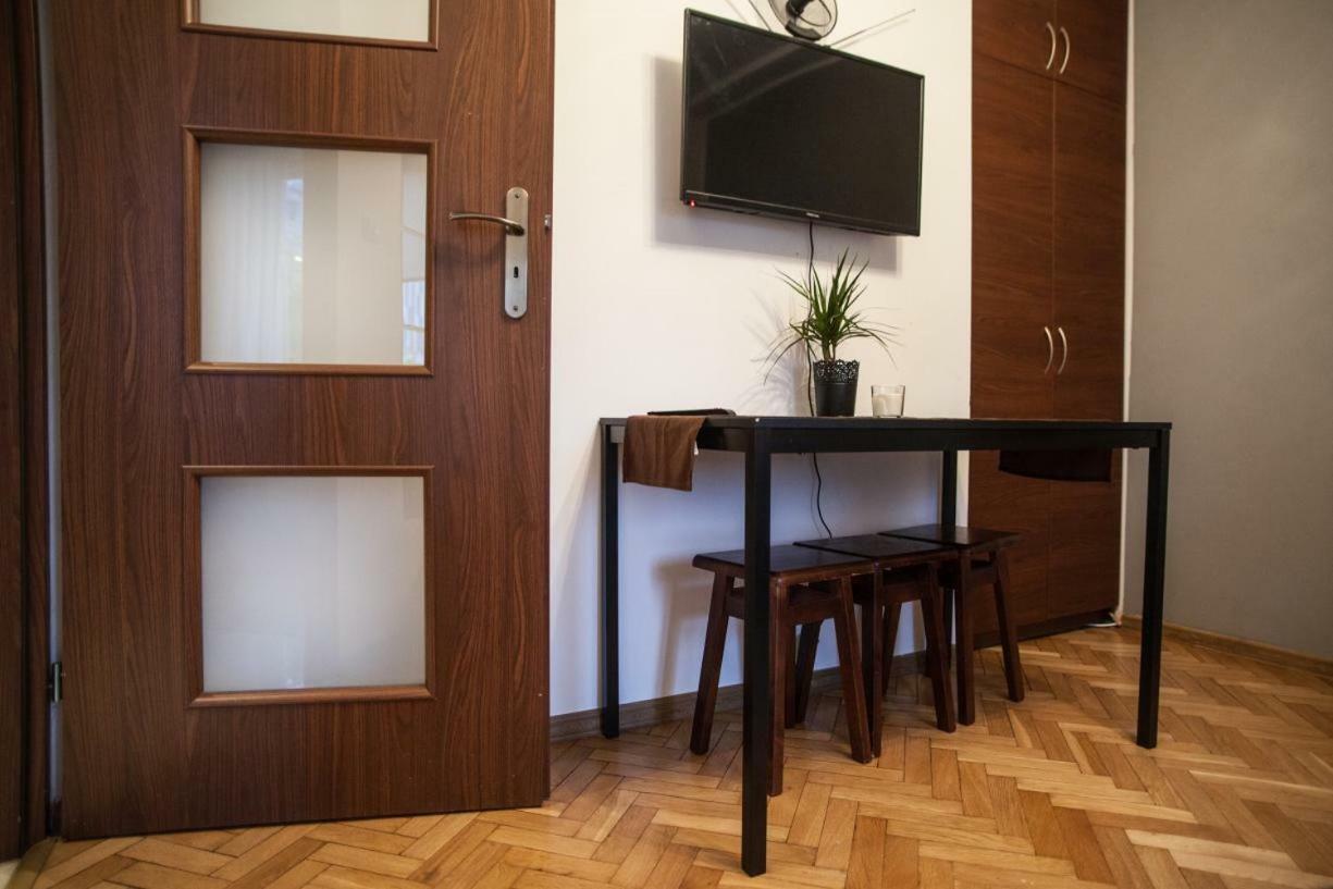 Apartamenty Varsovie Zelazna Exterior foto