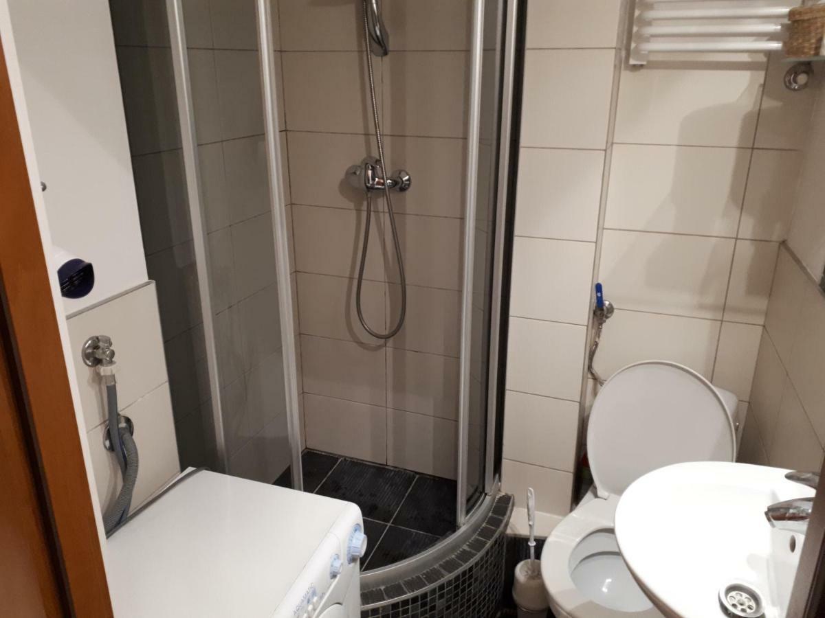 Apartamenty Varsovie Zelazna Exterior foto