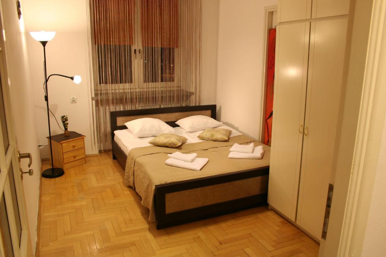 Apartamenty Varsovie Zelazna Exterior foto